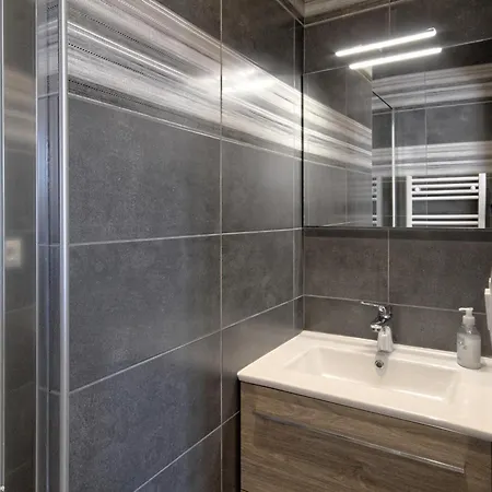 A Avec Terrasse Et Parc, Animaux Acceptes, Parking Prive Inclus - Fr-1-583-342 * Montagney